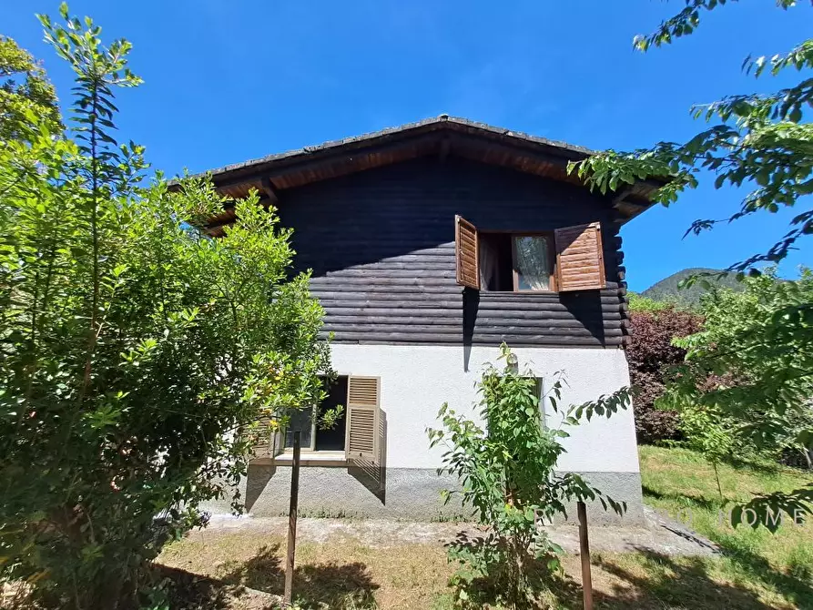 Immagine 3 di Casa indipendente in vendita  a Zeri