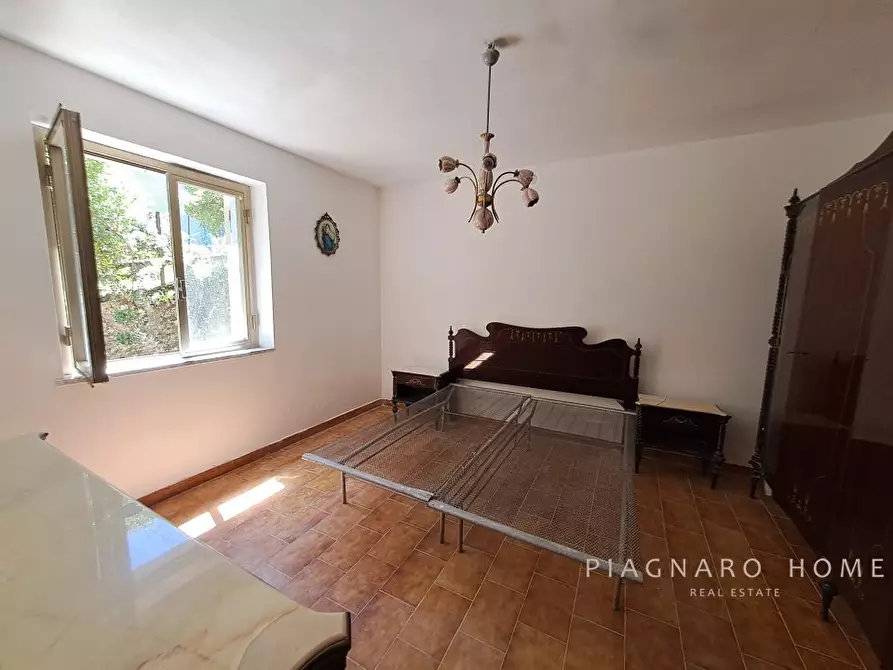 Immagine 9 di Casa indipendente in vendita  a Zeri