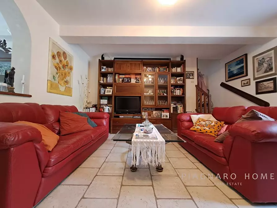 Immagine 9 di Casa indipendente in vendita  a Tresana