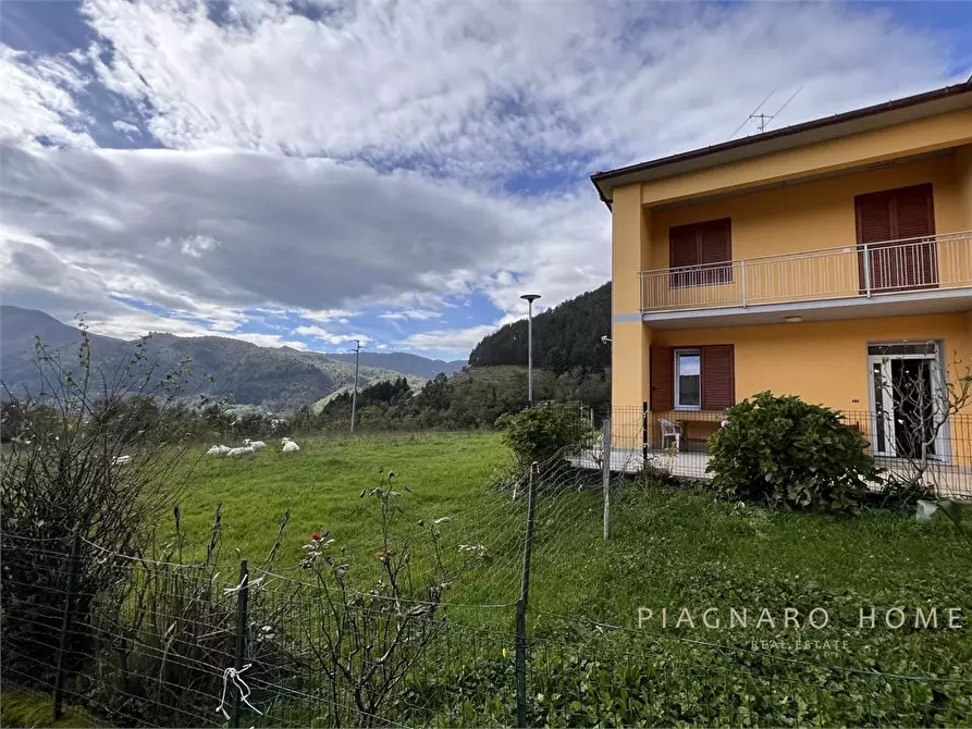 Immagine 2 di Casa indipendente in vendita  a Zeri