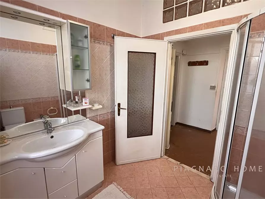 Immagine 8 di Casa indipendente in vendita  a Zeri