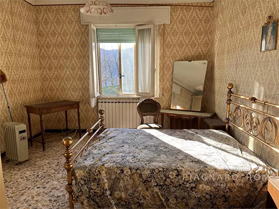 Immagine 3 di Casa indipendente in vendita  a Zeri