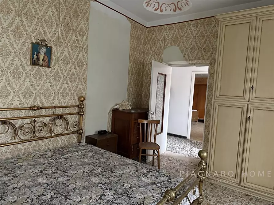 Immagine 10 di Casa indipendente in vendita  a Zeri