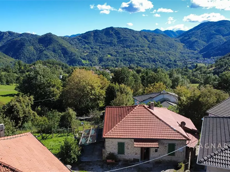 Immagine 1 di Casa indipendente in vendita  a Zeri