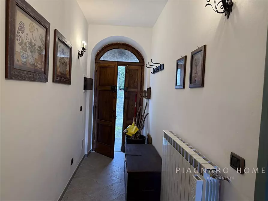 Immagine 9 di Casa indipendente in vendita  a Zeri