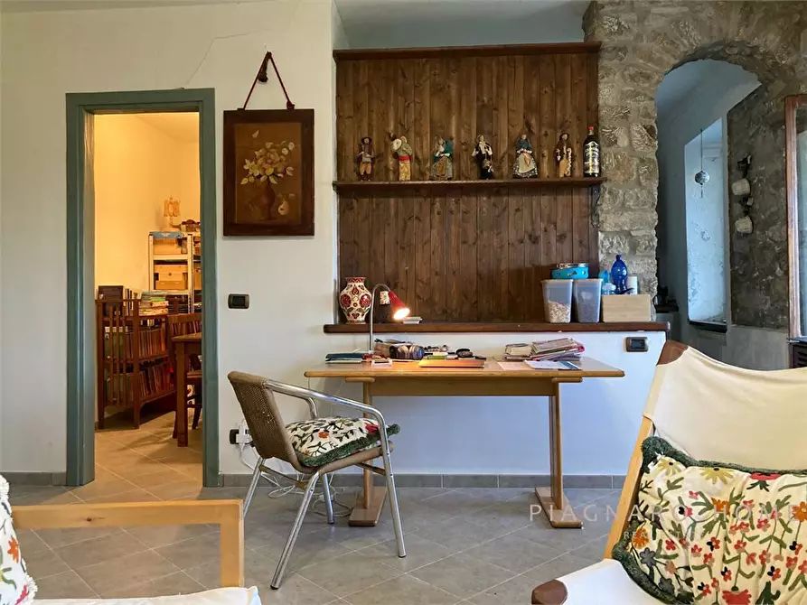 Immagine 6 di Casa indipendente in vendita  a Zeri