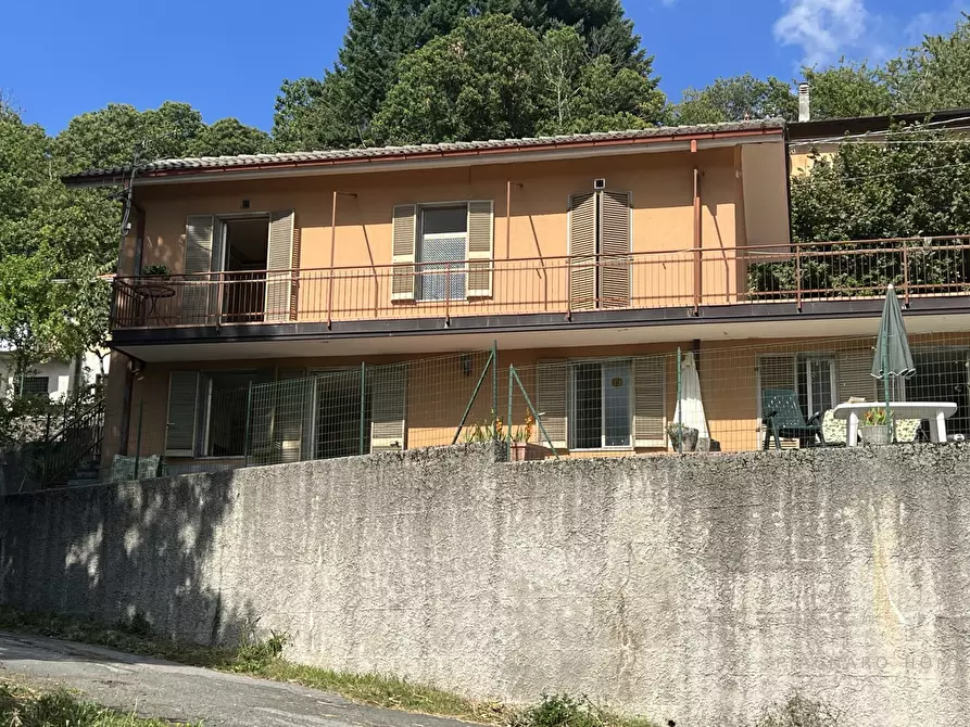 Immagine 1 di Casa indipendente in vendita  a Pontremoli