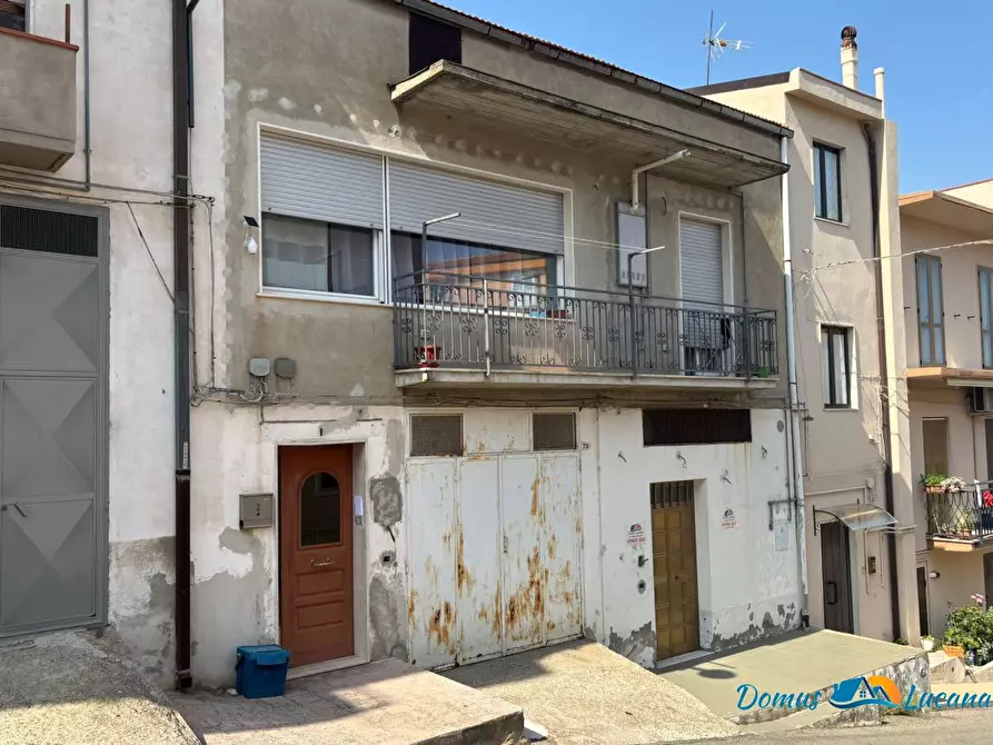 Immagine 1 di Villa in vendita  73 a Pomarico