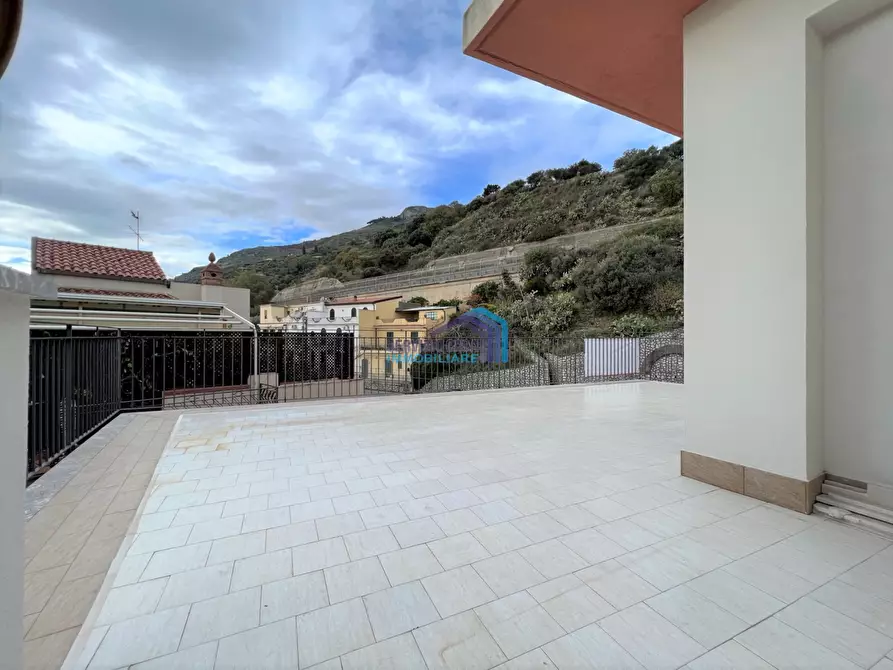 Immagine 7 di Casa indipendente in vendita  a Taormina