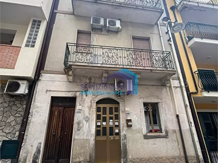 Immagine 1 di Casa indipendente in vendita  a Letojanni