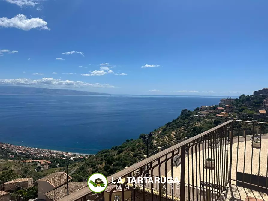 Immagine 1 di Casa indipendente in vendita  a Forza D'agro'