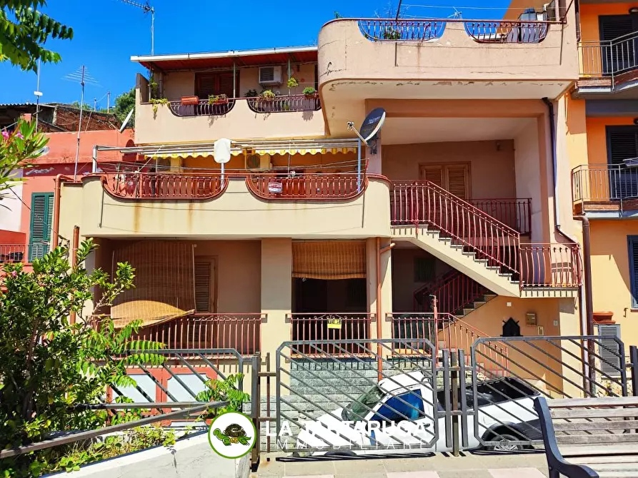 Immagine 4 di Casa indipendente in vendita  a Furci Siculo