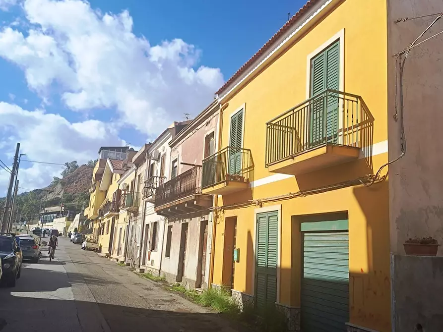 Immagine 1 di Villa in vendita  160 a Messina