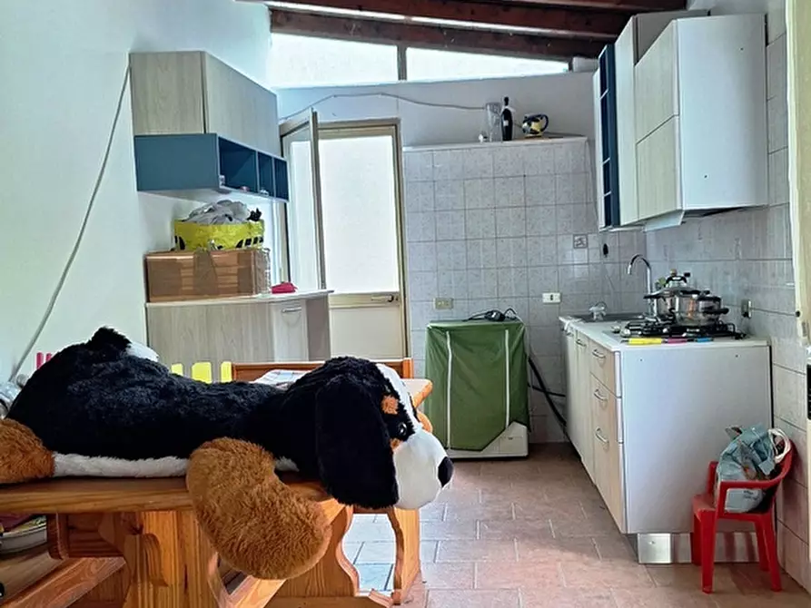 Immagine 8 di Villa in vendita  34 a Messina