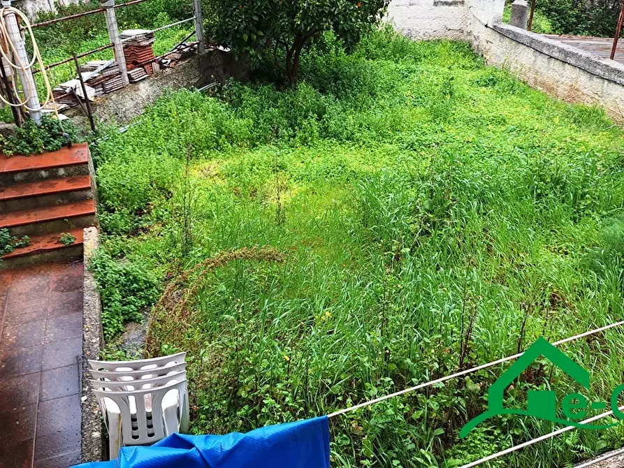 Immagine 10 di Villa in vendita  34 a Messina