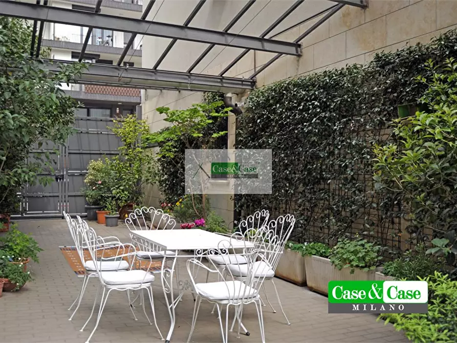 Immagine 2 di Villa in vendita  78 a Milano