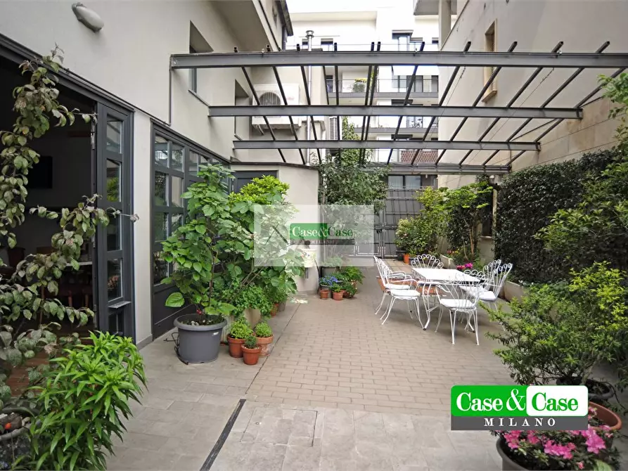 Immagine 4 di Villa in vendita  78 a Milano