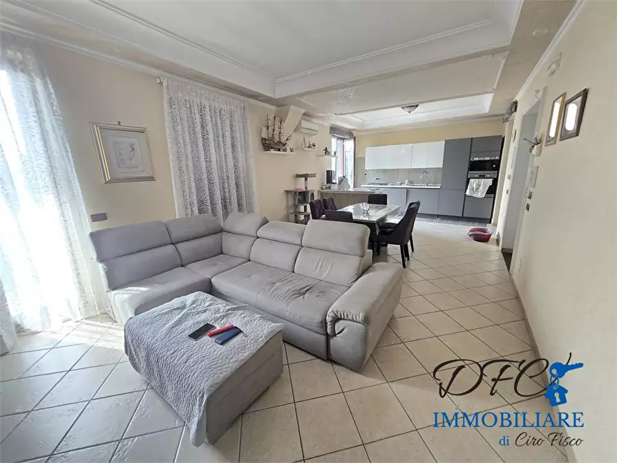 Immagine 10 di Villa in vendita  a Caivano