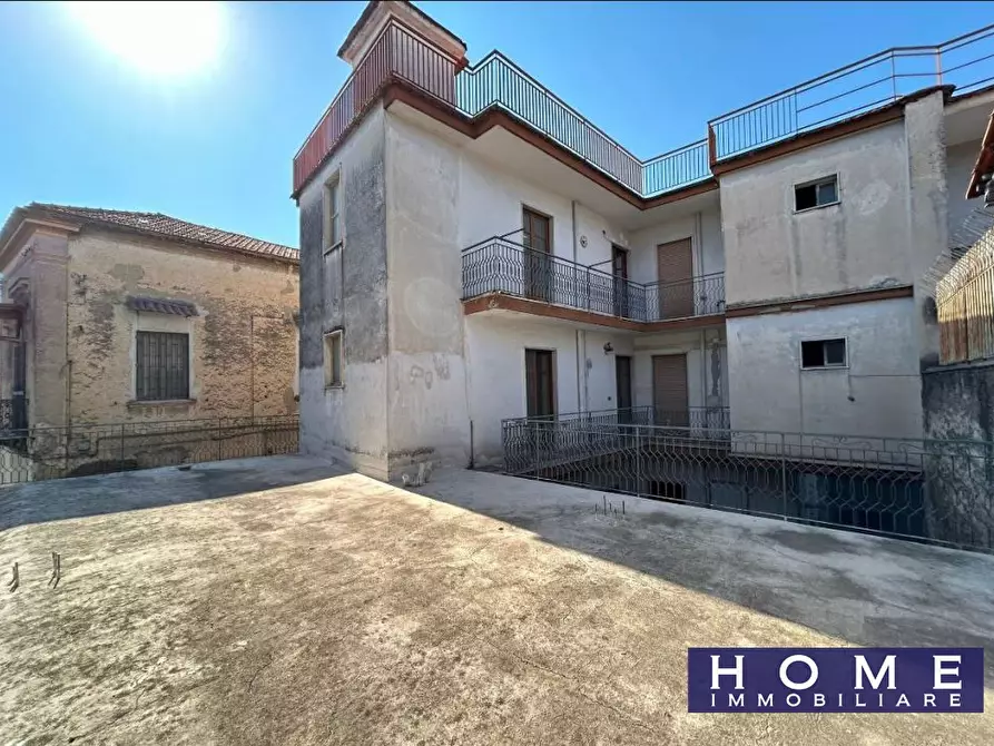 Immagine 1 di Villa in vendita  a Crispano