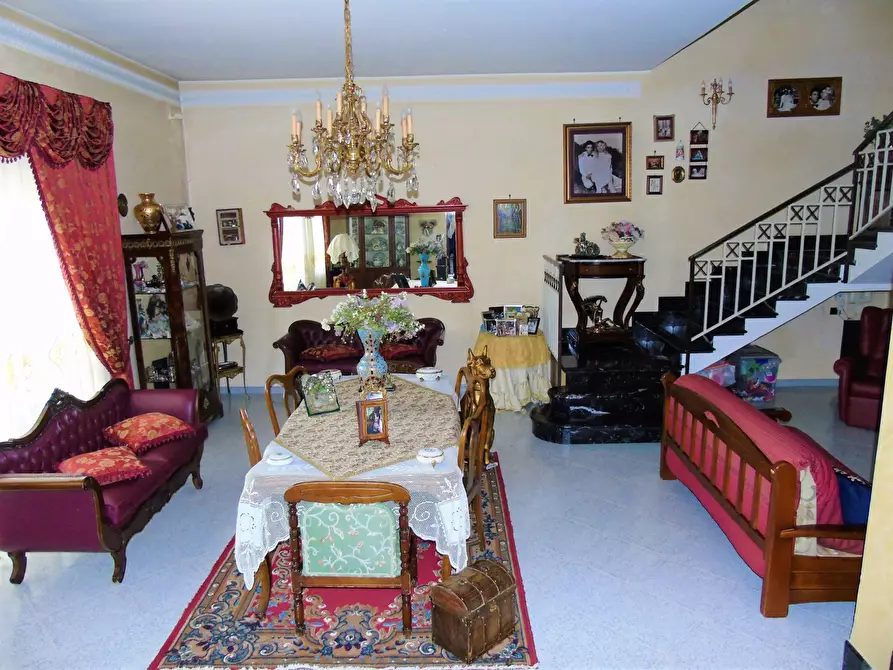 Immagine 10 di Villa in vendita  12 a Caivano