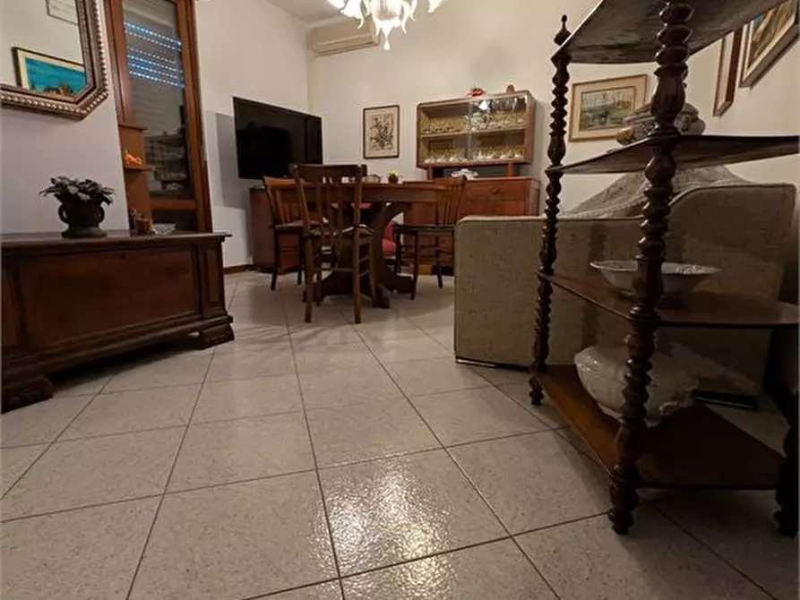 Immagine 8 di Villa in vendita  a Campodarsego