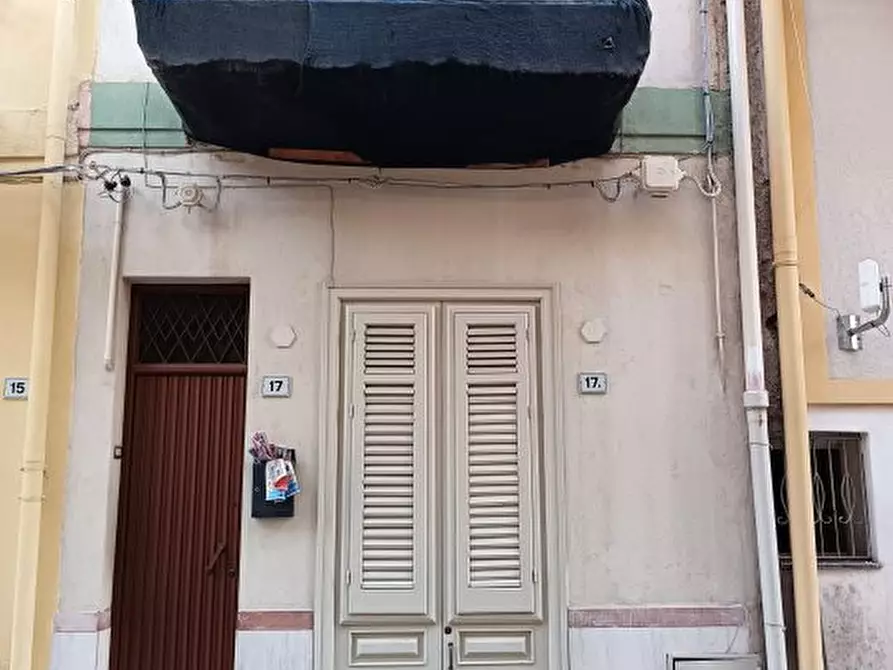 Immagine 2 di Villa in vendita  17 a Bagheria