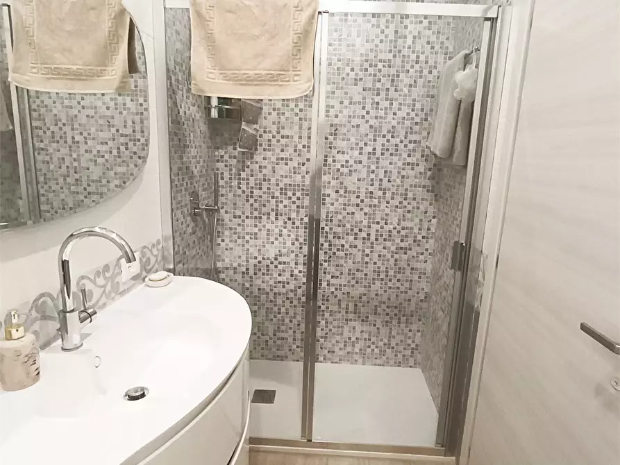 Immagine 8 di Villa in vendita  35 a Bagheria