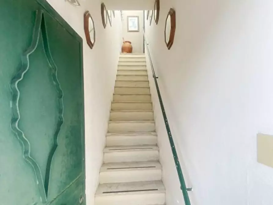 Immagine 4 di Villa in vendita  a Palermo