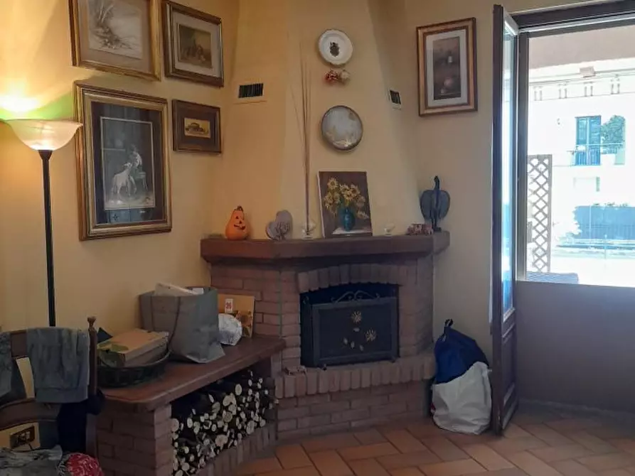 Immagine 2 di Villa in vendita  a Montechiarugolo