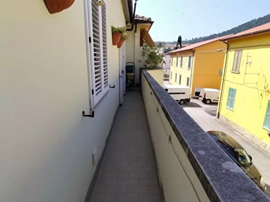 Immagine 10 di Villa in vendita  5 a Bussi Sul Tirino