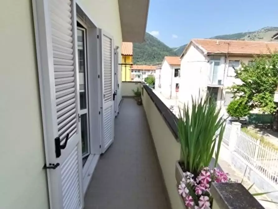 Immagine 7 di Villa in vendita  5 a Bussi Sul Tirino