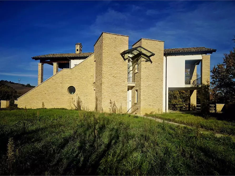 Immagine 2 di Villa in vendita  a Fara Filiorum Petri