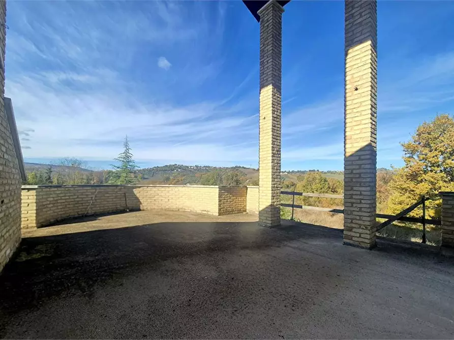 Immagine 9 di Villa in vendita  a Fara Filiorum Petri