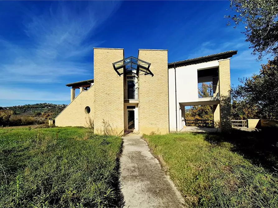 Immagine 3 di Villa in vendita  a Fara Filiorum Petri