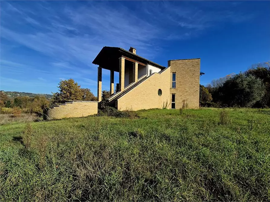 Immagine 6 di Villa in vendita  a Fara Filiorum Petri