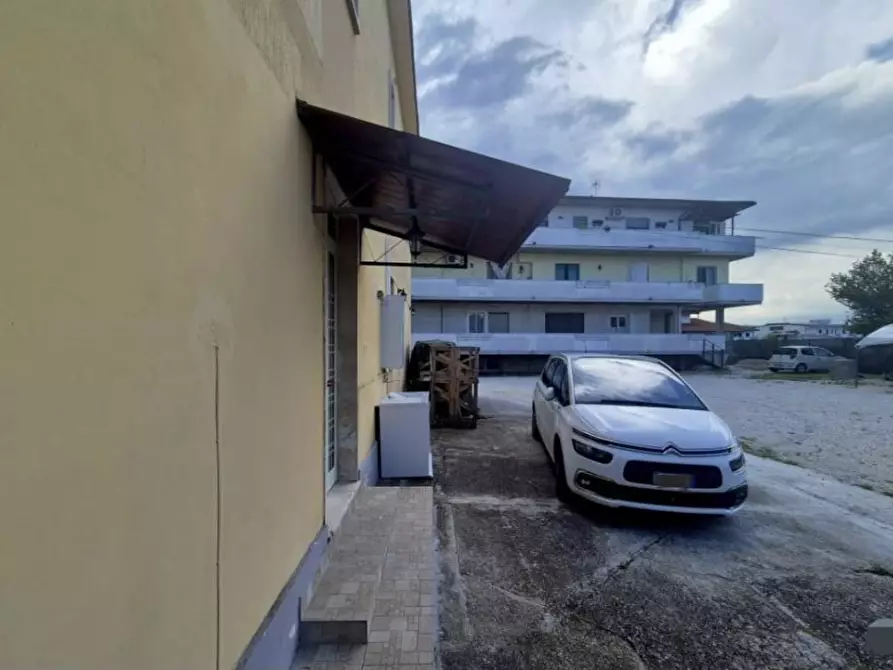 Immagine 10 di Villa in vendita  39 a Manoppello