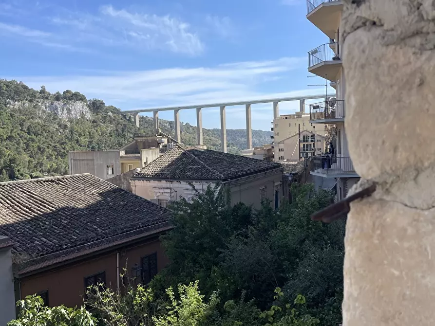 Immagine 9 di Casa indipendente in vendita  35 a Modica