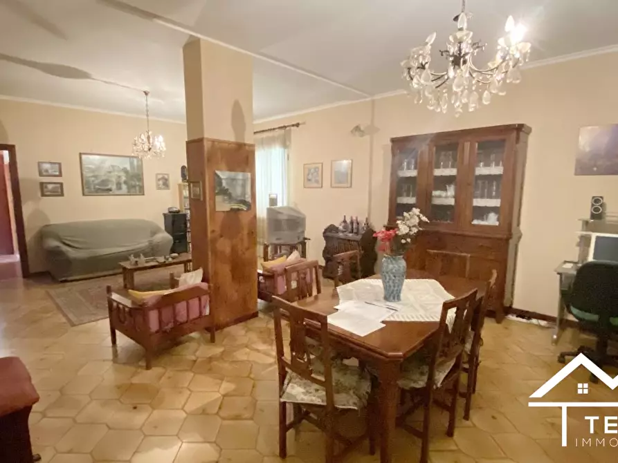 Immagine 9 di Villa in vendita  a Torri In Sabina