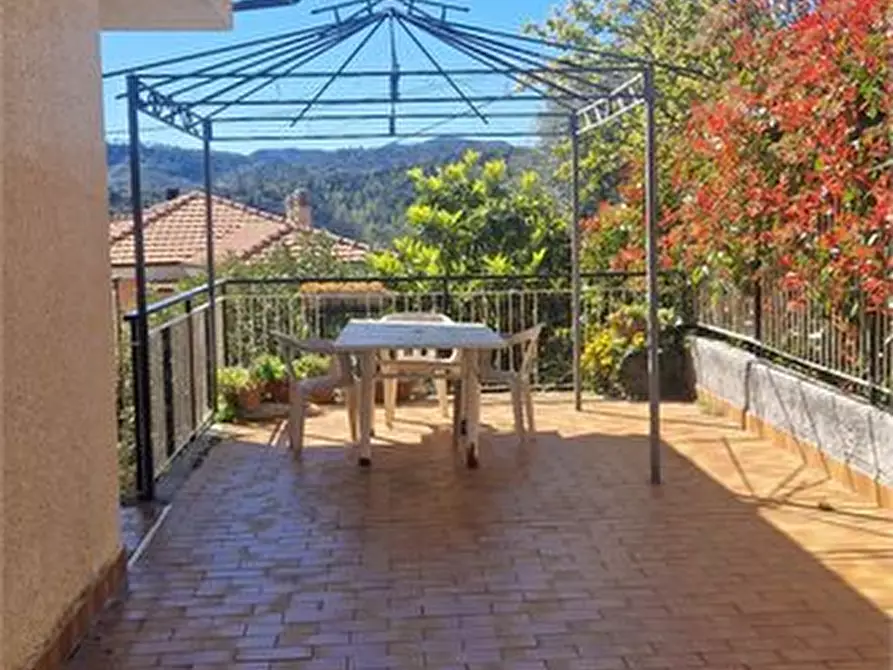 Immagine 8 di Casa indipendente in vendita  a Vendone