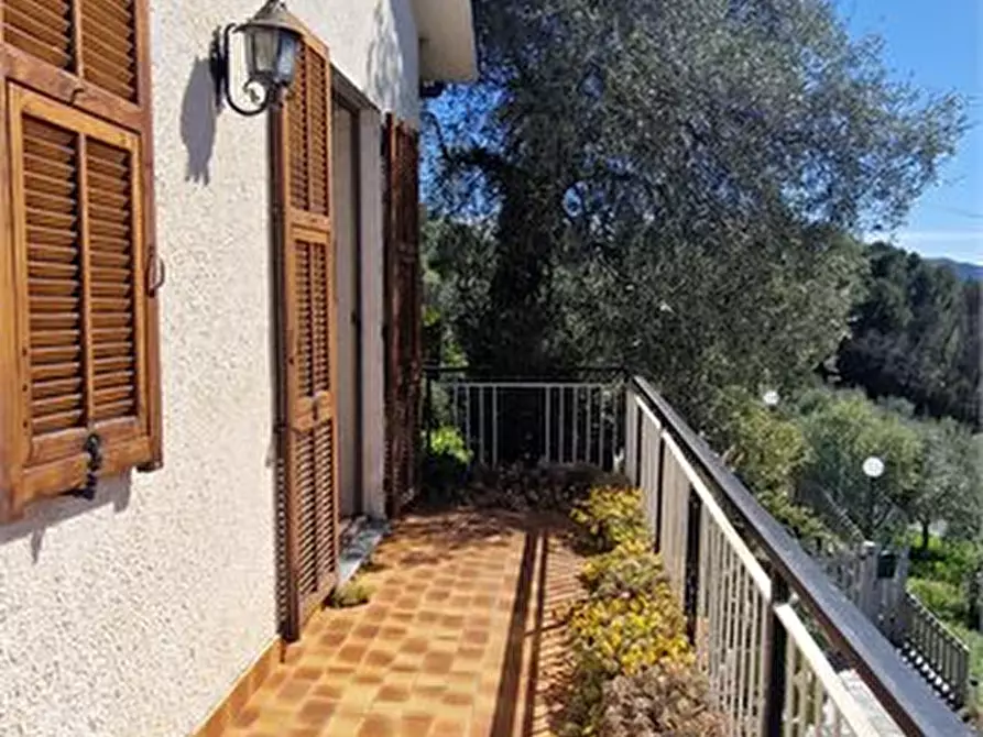 Immagine 4 di Casa indipendente in vendita  a Vendone