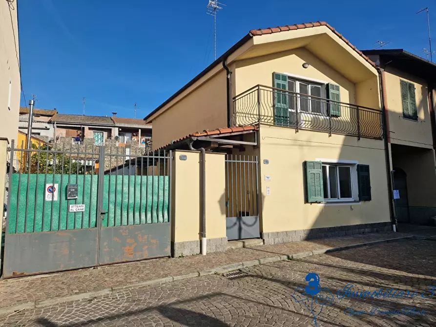 Immagine 1 di Casa indipendente in vendita  a Villanova D'albenga
