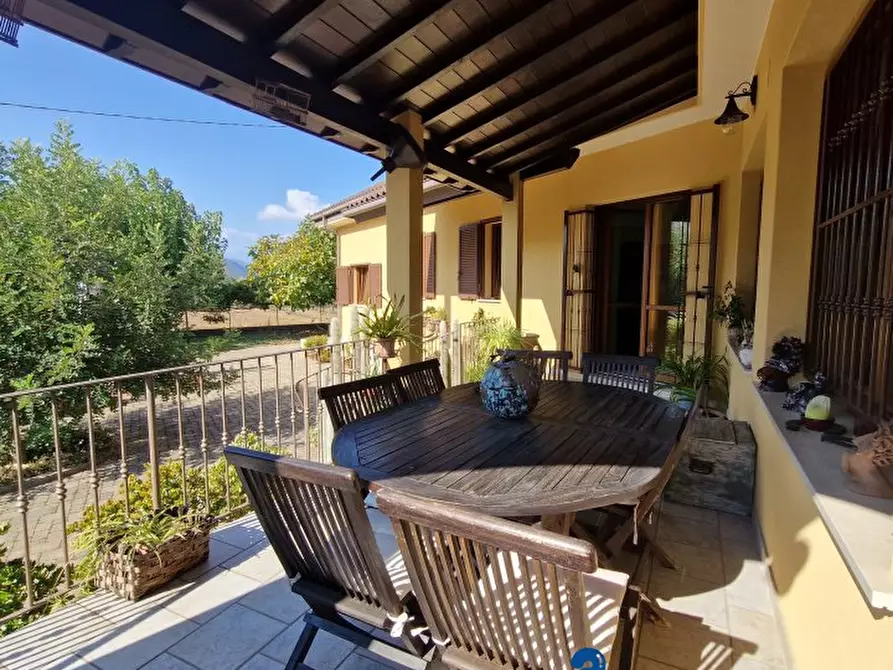 Immagine 1 di Villa in vendita  a Villanova D'albenga