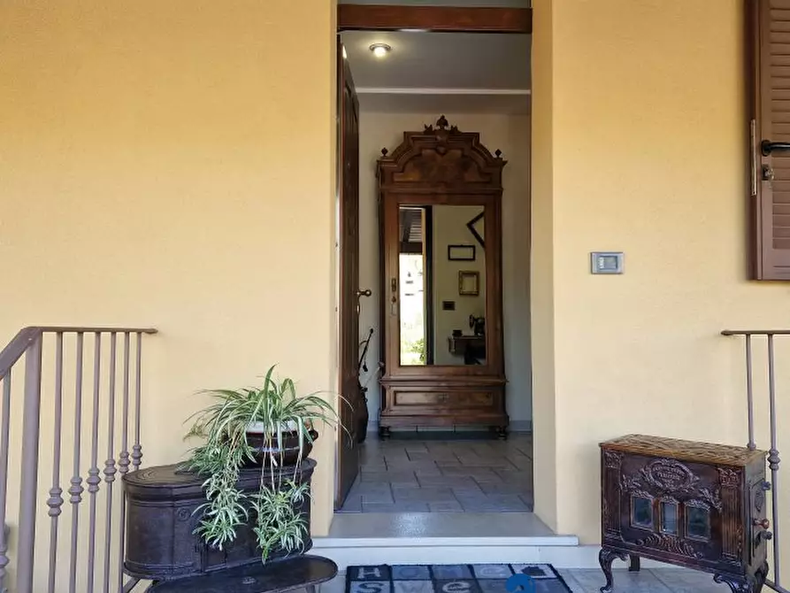Immagine 2 di Villa in vendita  a Villanova D'albenga