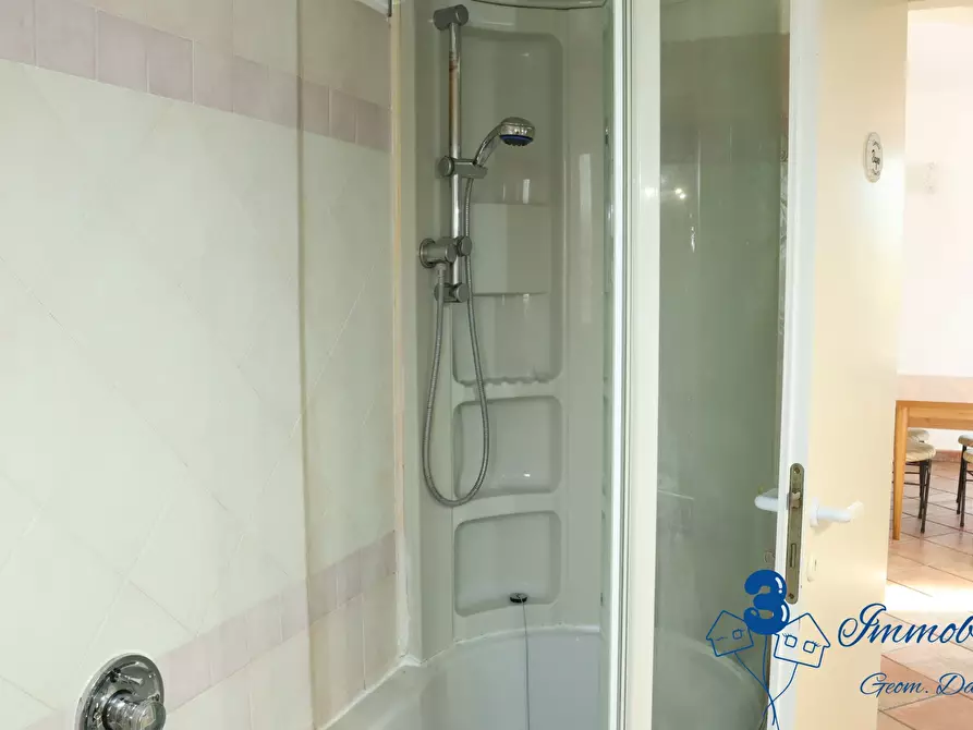 Immagine 10 di Casa indipendente in vendita  a Albenga