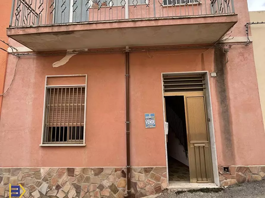 Immagine 1 di Casa indipendente in vendita  a Pachino