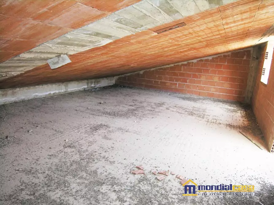 Immagine 9 di Casa indipendente in vendita  a Pachino