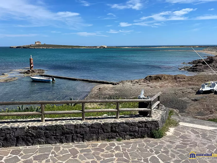 Immagine 1 di Casa indipendente in vendita  a Portopalo Di Capo Passero