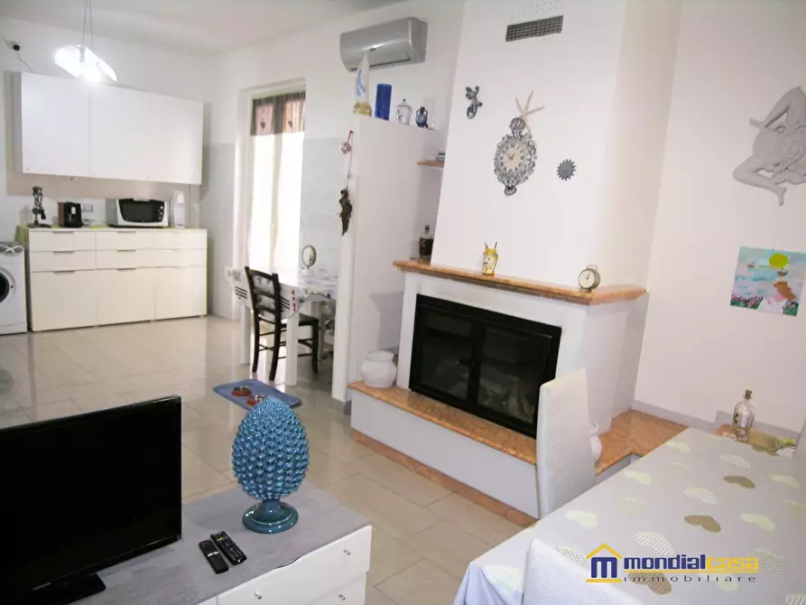 Immagine 5 di Casa indipendente in vendita  a Pachino