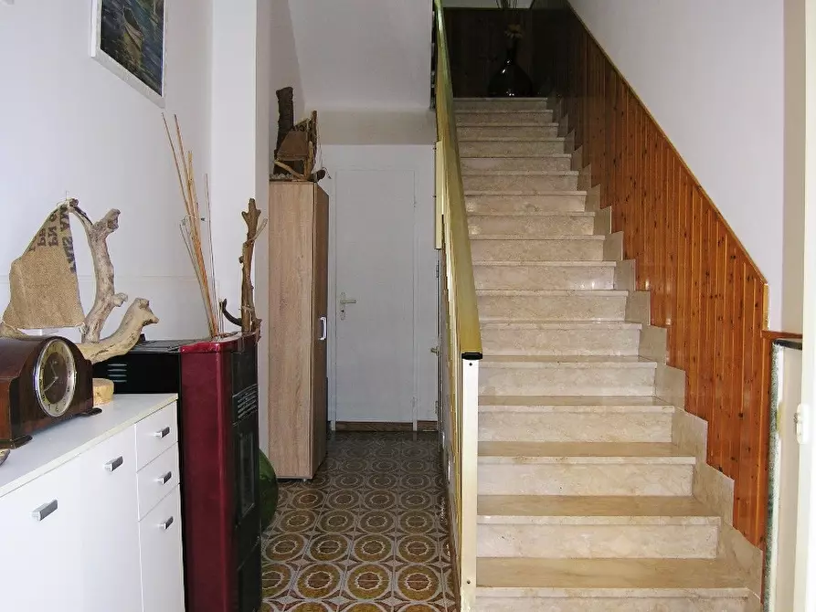 Immagine 2 di Casa indipendente in vendita  a Pachino