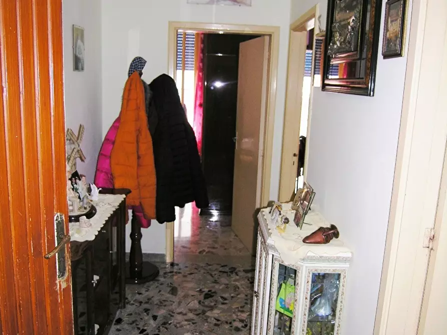 Immagine 2 di Casa indipendente in vendita  a Pachino